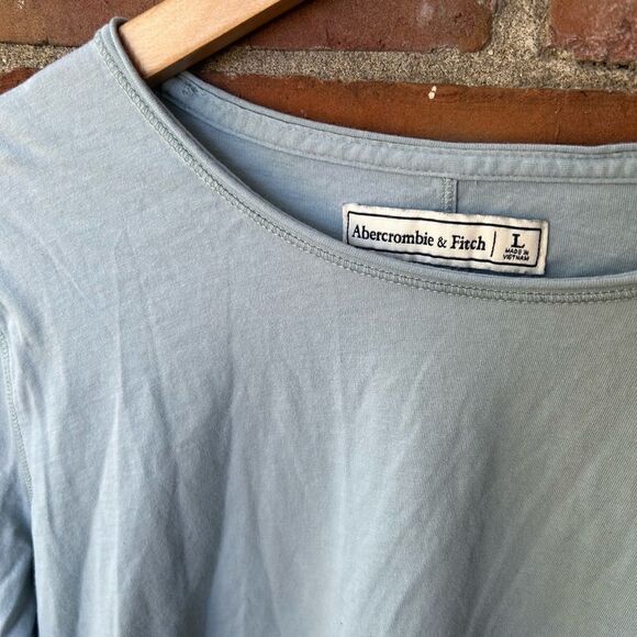 Abercrombie & Fitch Light Blue 3/4 Bell Sleeve Tee - Picture 4 of 7